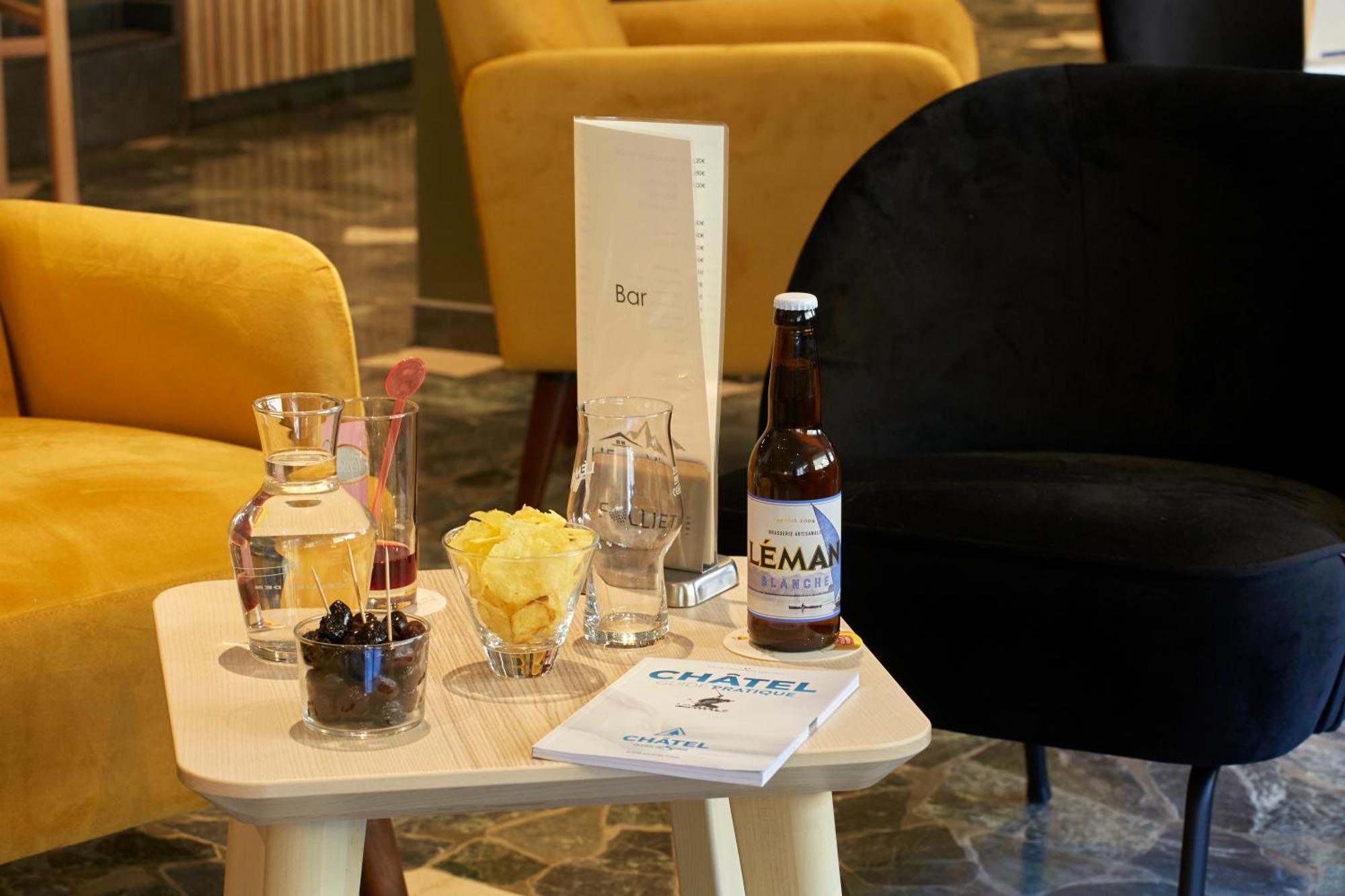 Hotel Eliova L'Eau Vive ชาแตล ภายนอก รูปภาพ