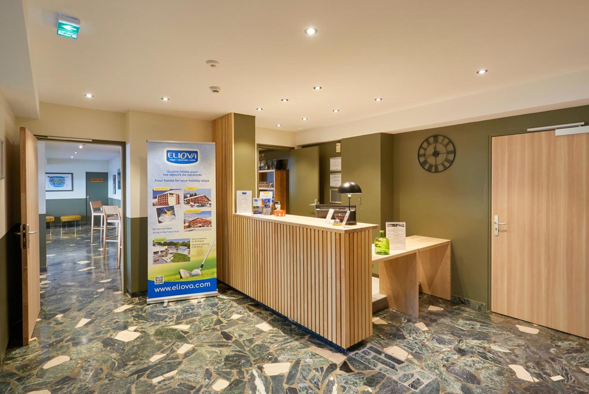 Hotel Eliova L'Eau Vive ชาแตล ภายนอก รูปภาพ